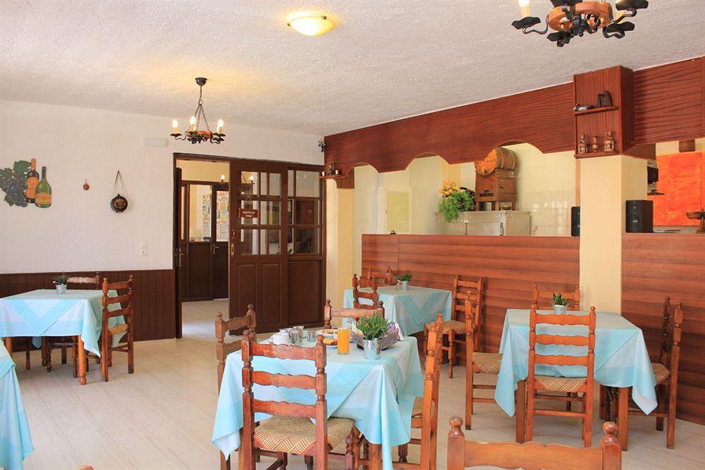 Santa Irini Hotel Perissa  Bagian luar foto