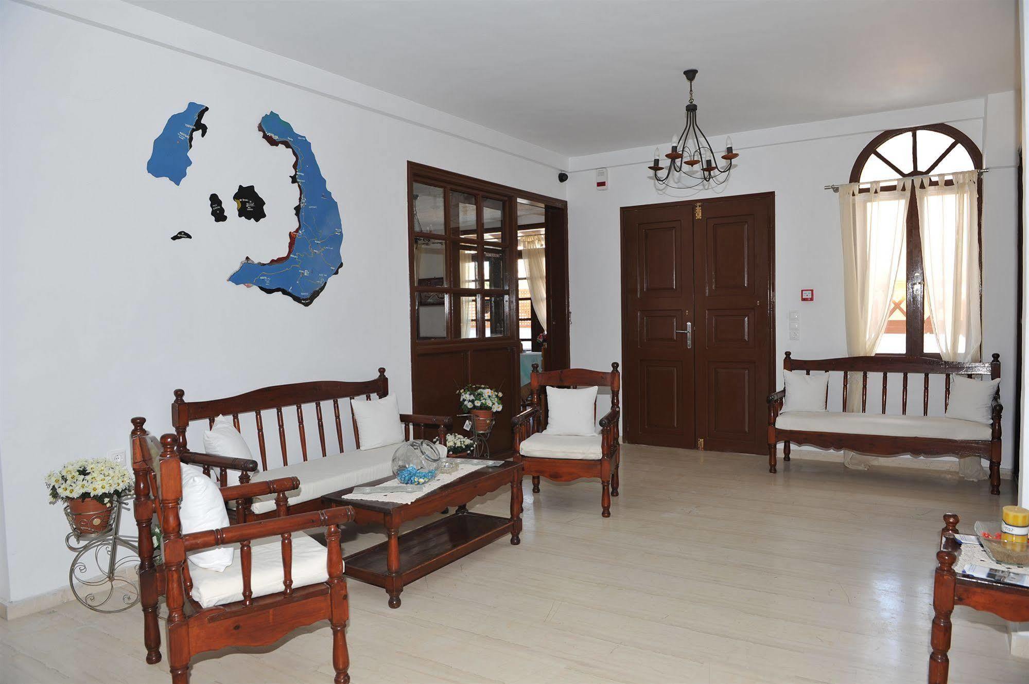 Santa Irini Hotel Perissa  Bagian luar foto
