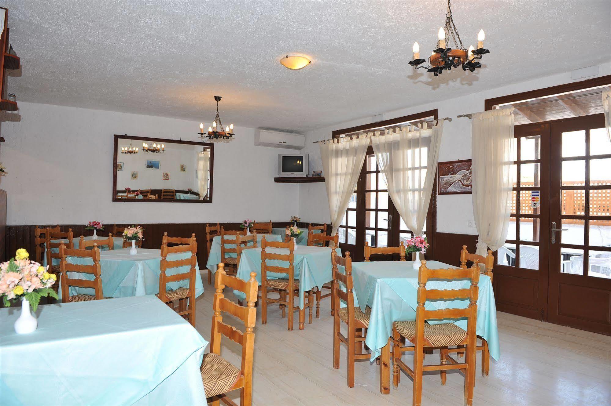 Santa Irini Hotel Perissa  Bagian luar foto